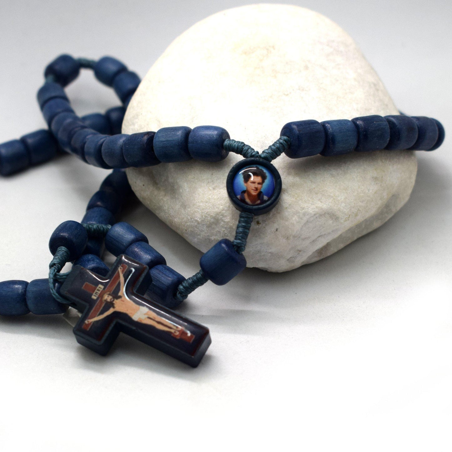 Saint Carlo Acutis Wooden Rosary – Handcrafted Blue Beads, Catholic Gift, Confirmation & First Communion