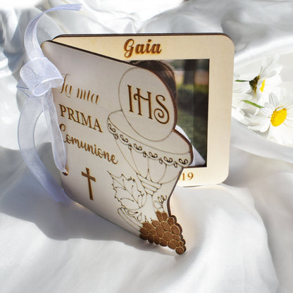 Personalized Wooden Photo Frame – First Holy Communion Favor & Christian Keepsake Gift