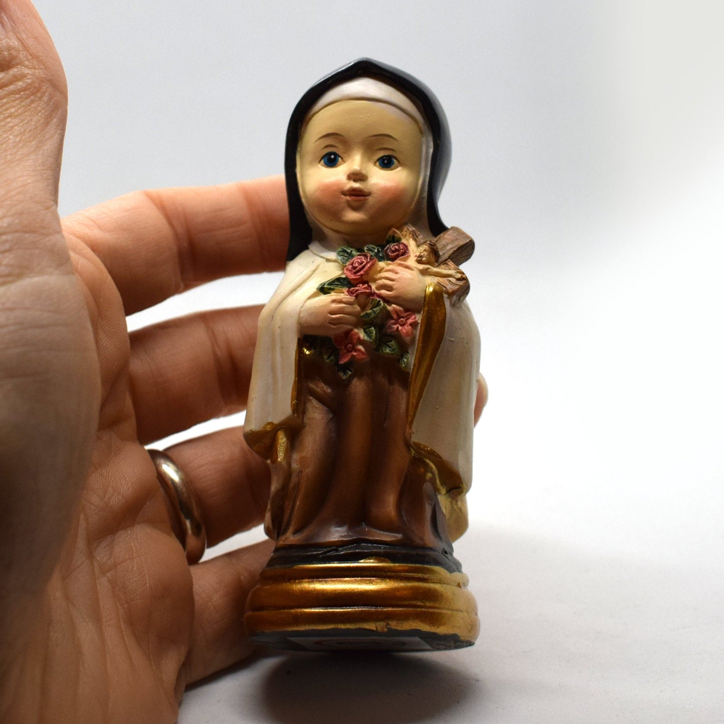 Saint Therese of Lisieux Mini Resin Statue – Italian Pocket or Desk Catholic Gift